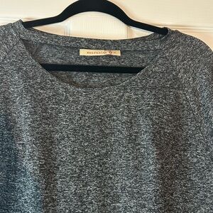 Wearables XCVI Gray Loose Fit Top Size Small